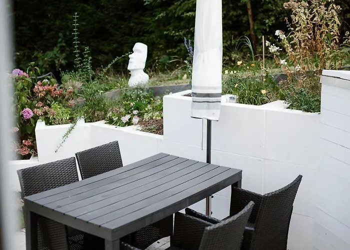 Exklusive Mit Privatterrasse *